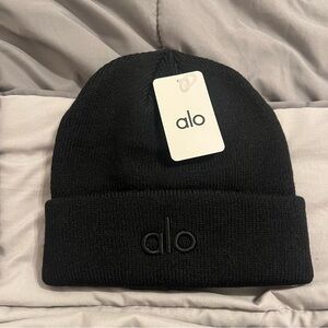 ALO Yoga Classic Black Beanie